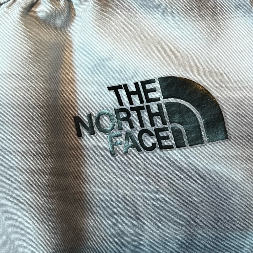 The North Face Athletic Shorts Black and Gray Quick-Dry - Picture 3 of 5